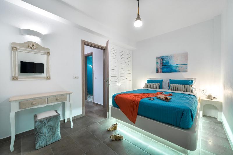 White Harmony Suites Megalochori  Exterior photo
